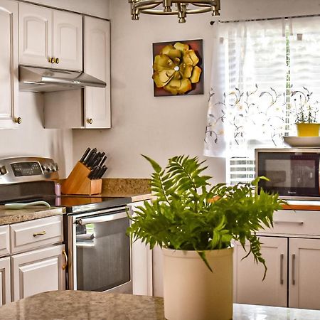 Welcome To The Cottage: A Home Away From Home Port St. Lucie Экстерьер фото